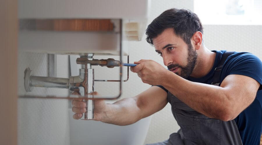 Water heater leaking fix in Morse, LA